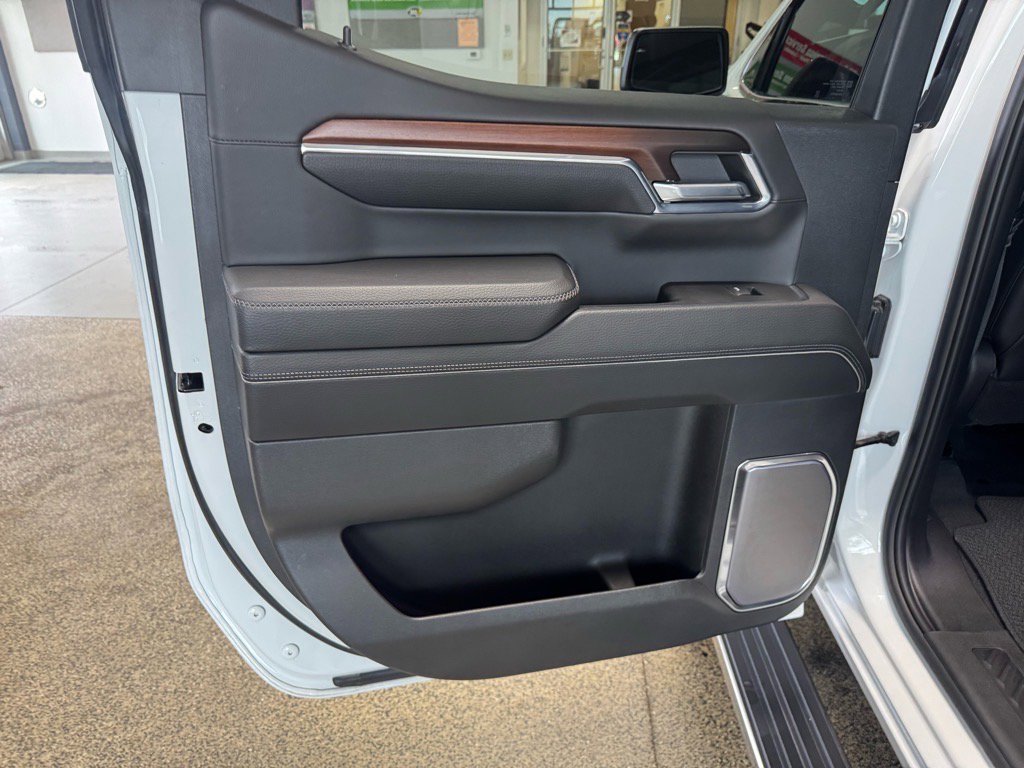 Used 2024 GMC Sierra 1500 Denali image 11