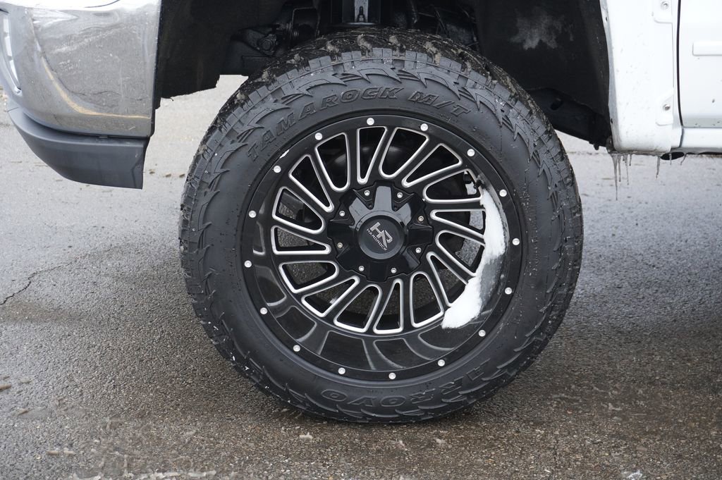 Used 2017 Chevrolet Silverado 1500 LT w/ All Star Edition image 10