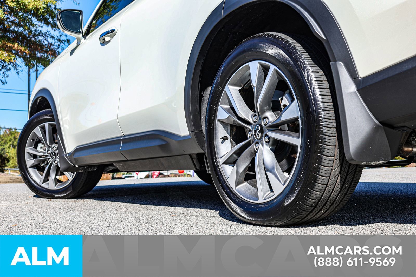 Used 2025 INFINITI QX60 Luxe w/ Cargo Package image 16