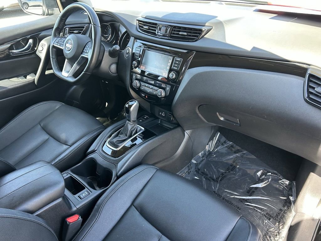 Used 2022 Nissan Rogue Sport SL image 7