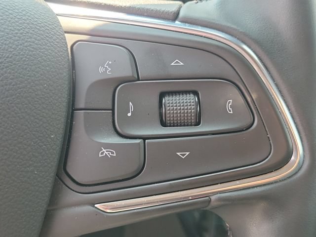 Used 2025 Buick Encore GX Sport Touring w/ Comfort Package AWD/4WD image 13