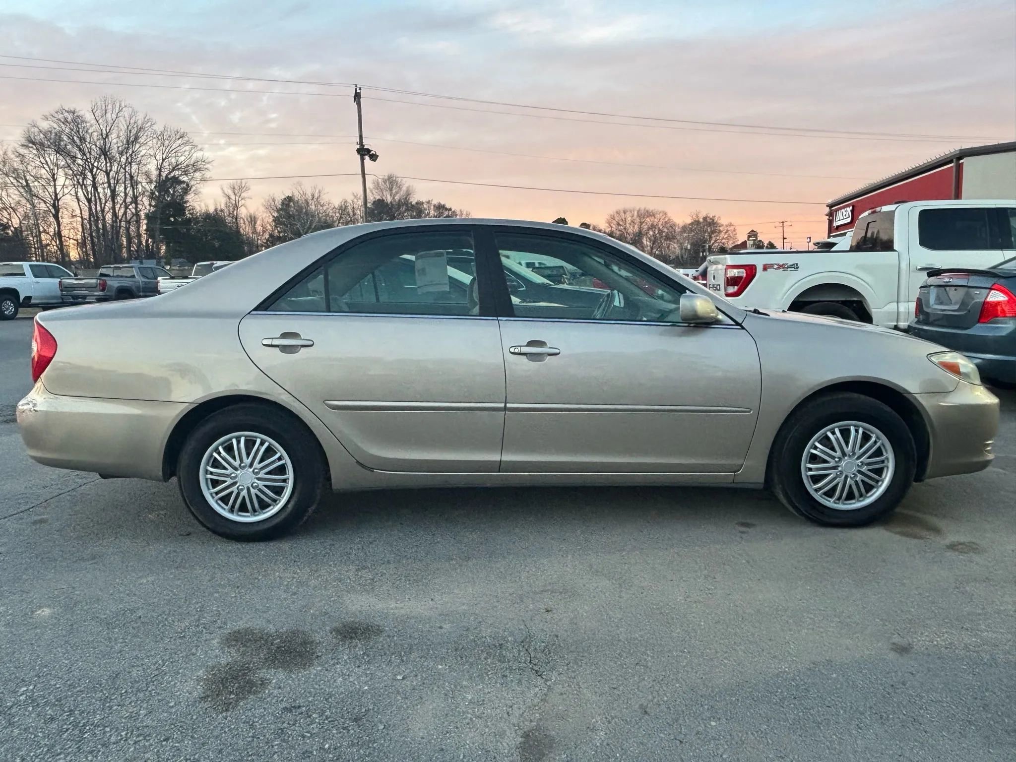 Used 2002 Toyota Camry LE FWD image 7