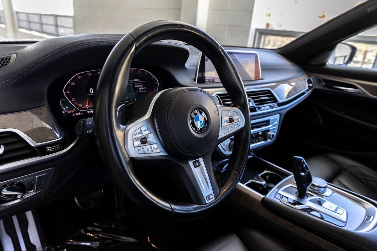 Used 2020 BMW 740i w/ M Sport Package RWD image 17