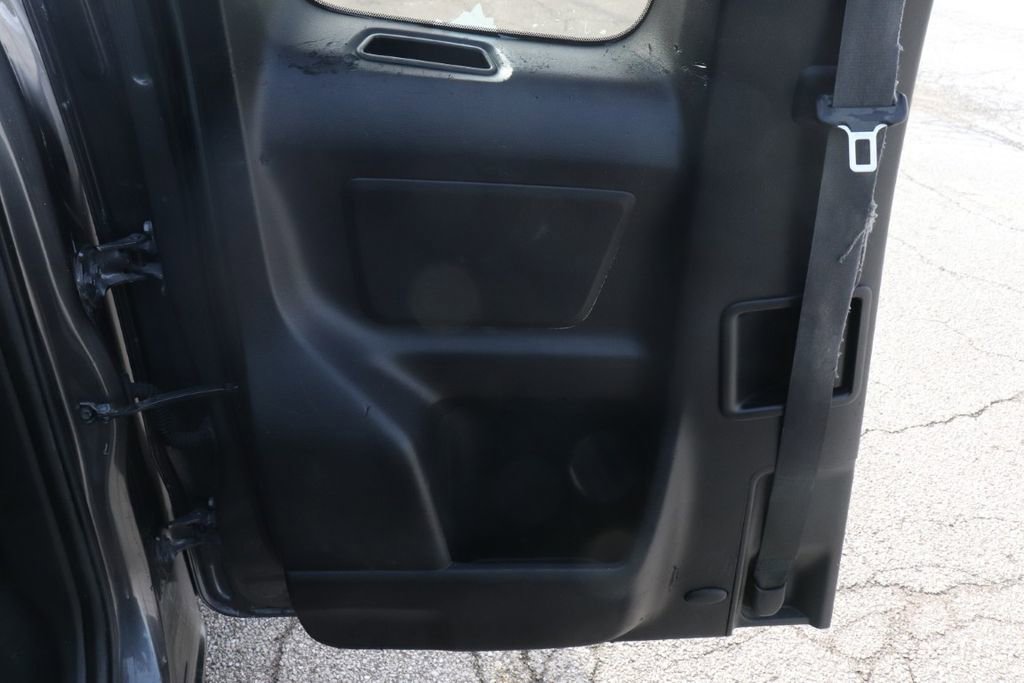 Used 2017 Toyota Tacoma SR image 24