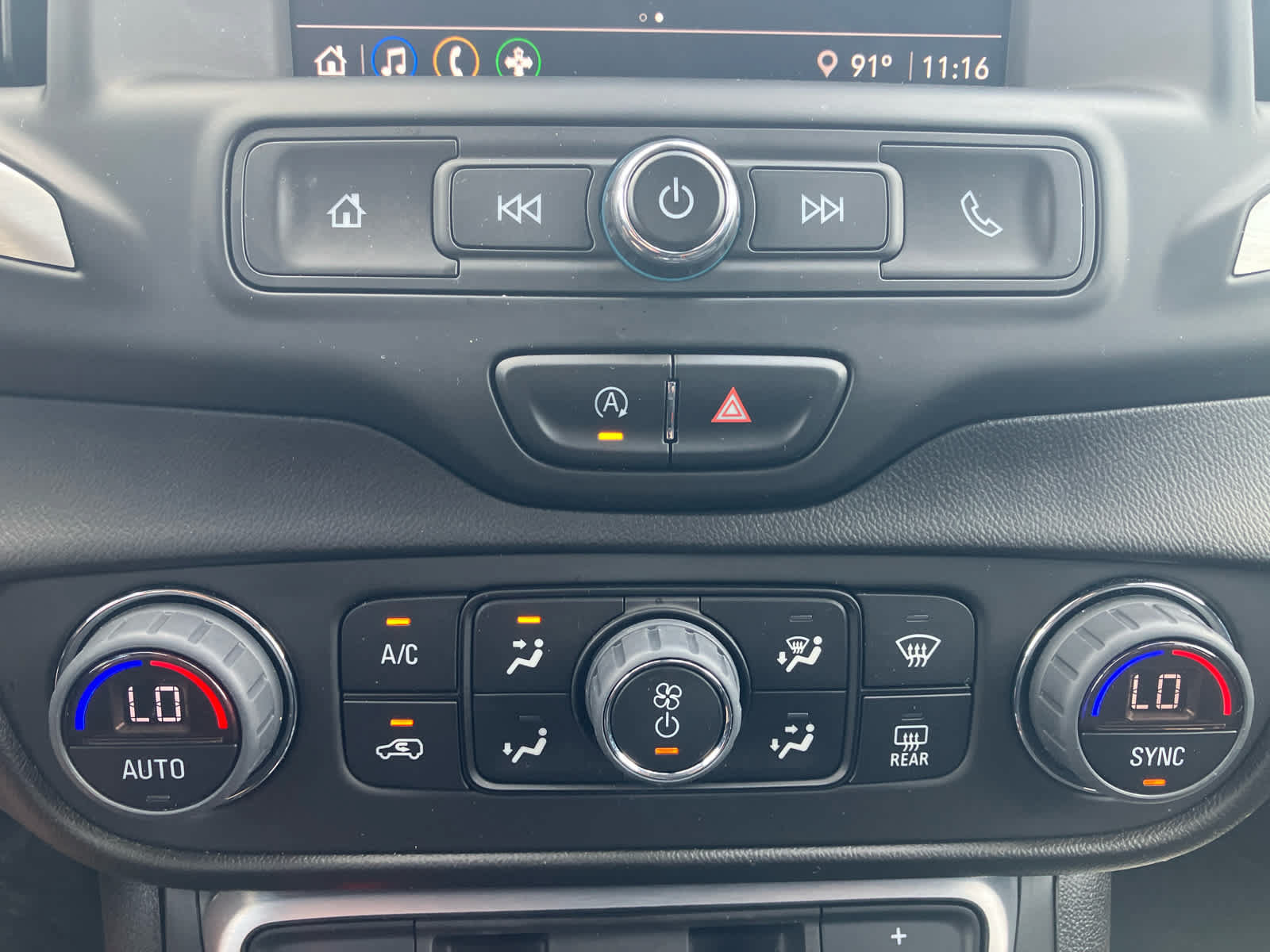 Used 2022 GMC Terrain SLE w/ Driver Convenience Package FWD image 24