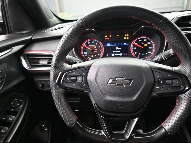 Used 2023 Chevrolet TrailBlazer RS w/ Sun and Liftgate Package image 8