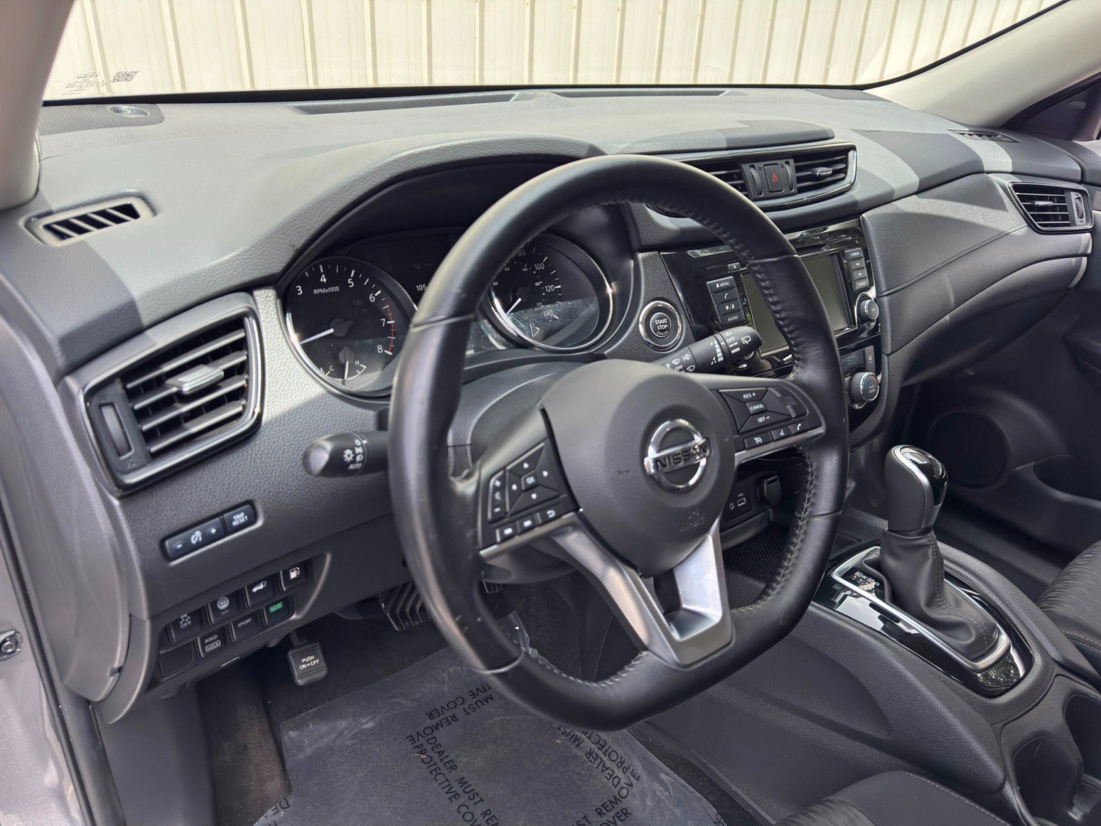 Used 2020 Nissan Rogue SV AWD/4WD image 12