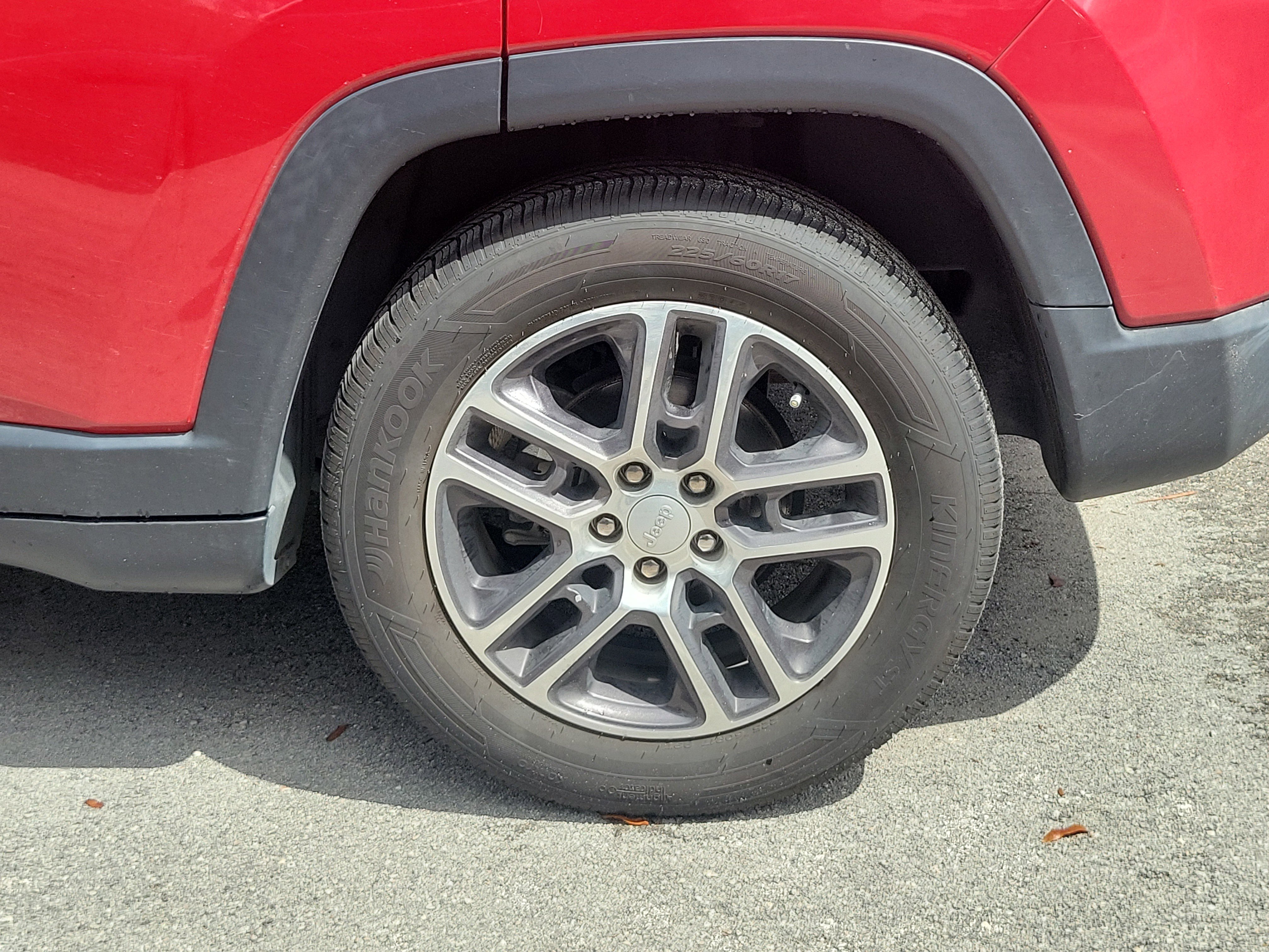 Used 2019 Jeep Compass Latitude image 7