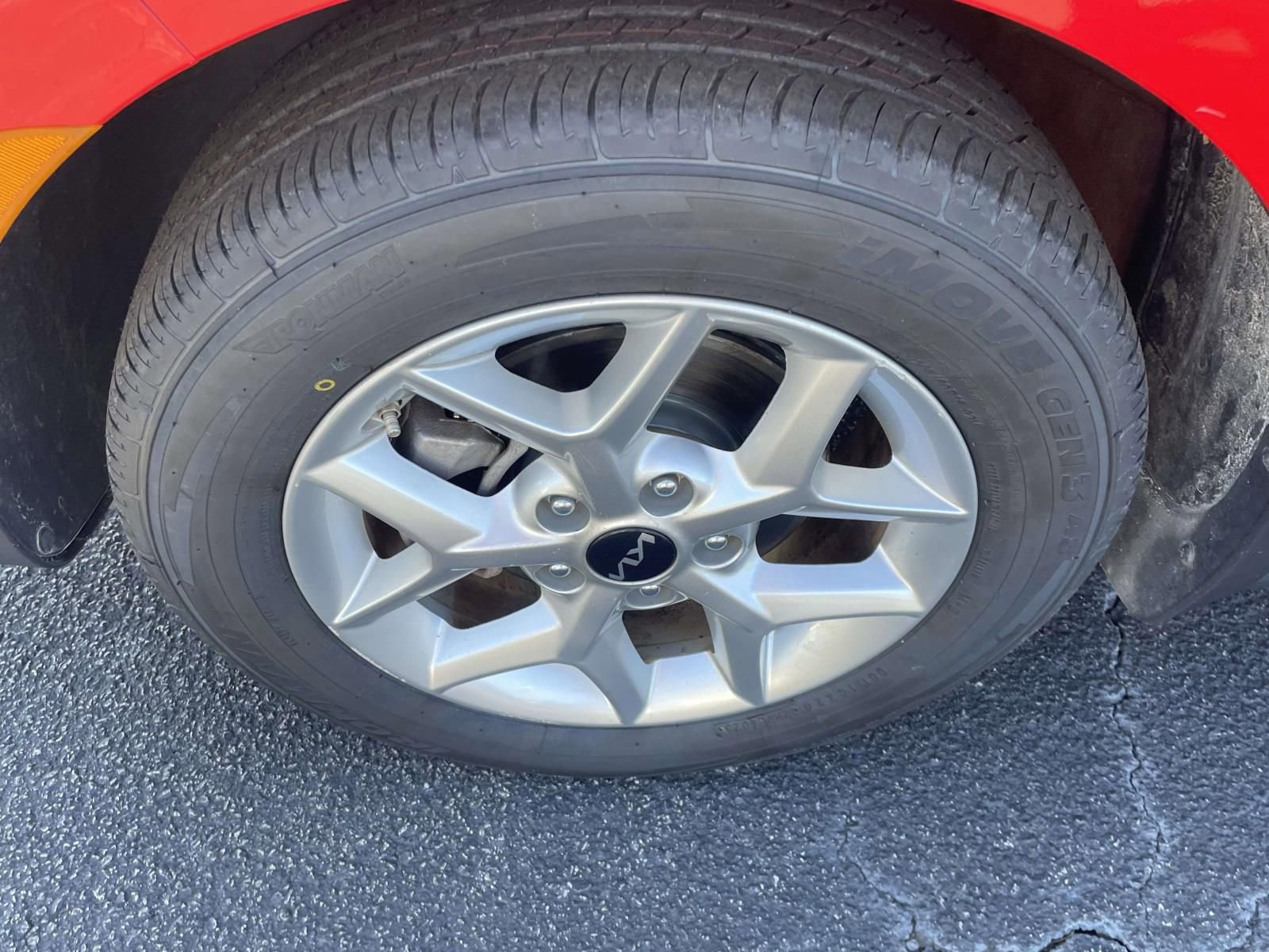 Used 2023 Kia Soul LX w/ LX Technology Package image 9