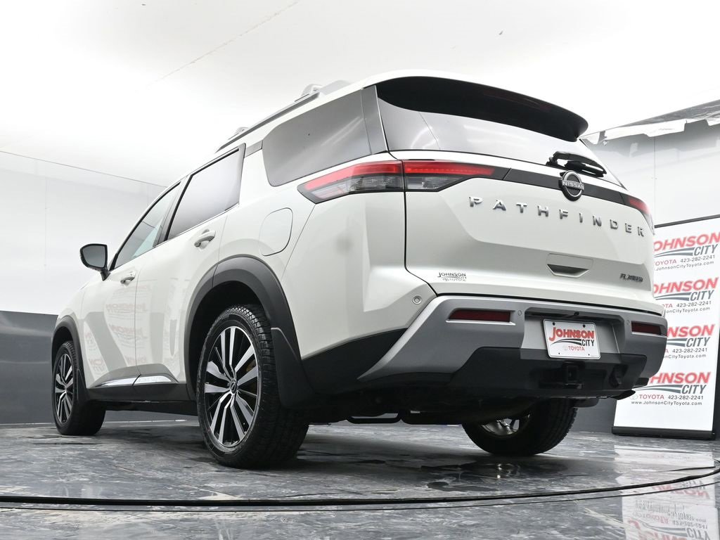 Used 2024 Nissan Pathfinder Platinum w/ Cargo Package image 38