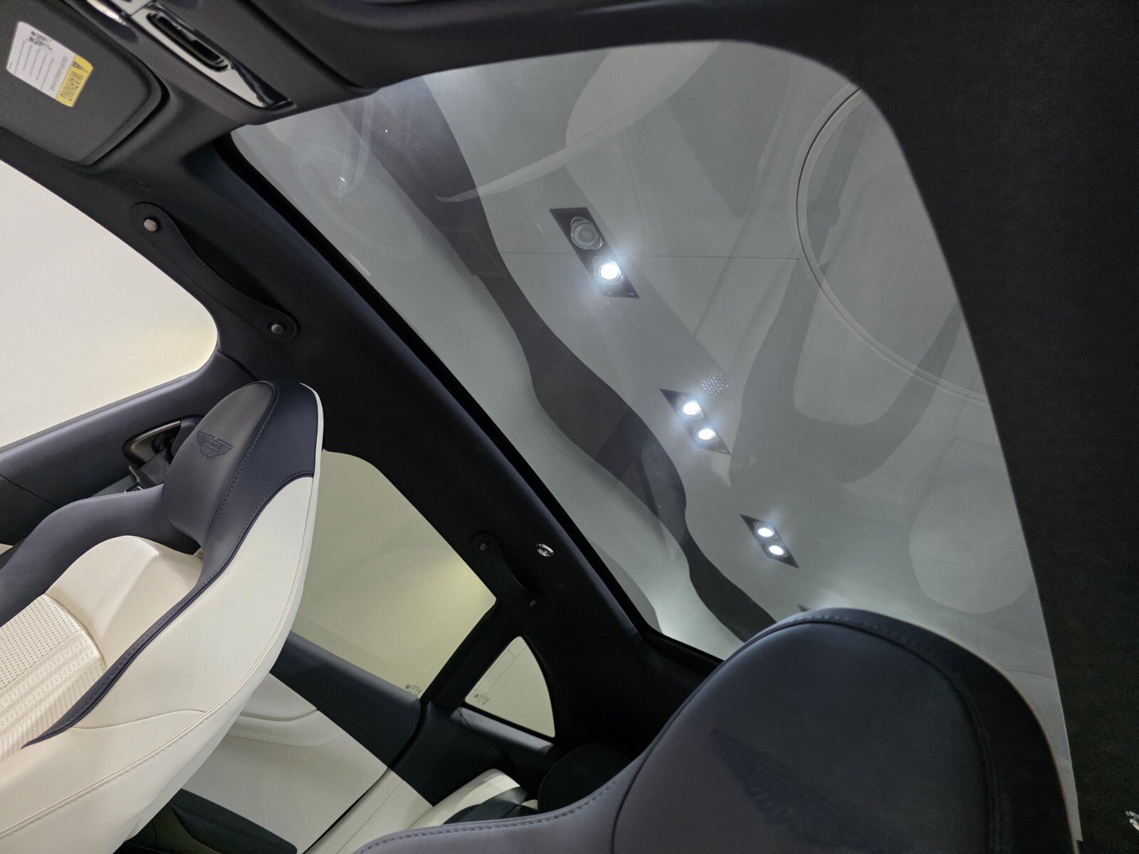 Used 2025 Aston Martin DBX 707 AWD/4WD image 17