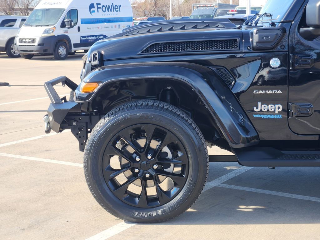 Used 2022 Jeep Wrangler Unlimited Sahara w/ Cold Weather Group image 8