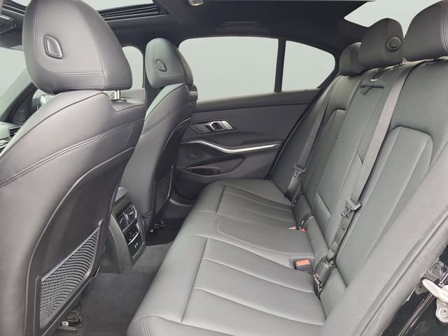 Used 2021 BMW 330i Sedan w/ Driving Assistance Package RWD image 7