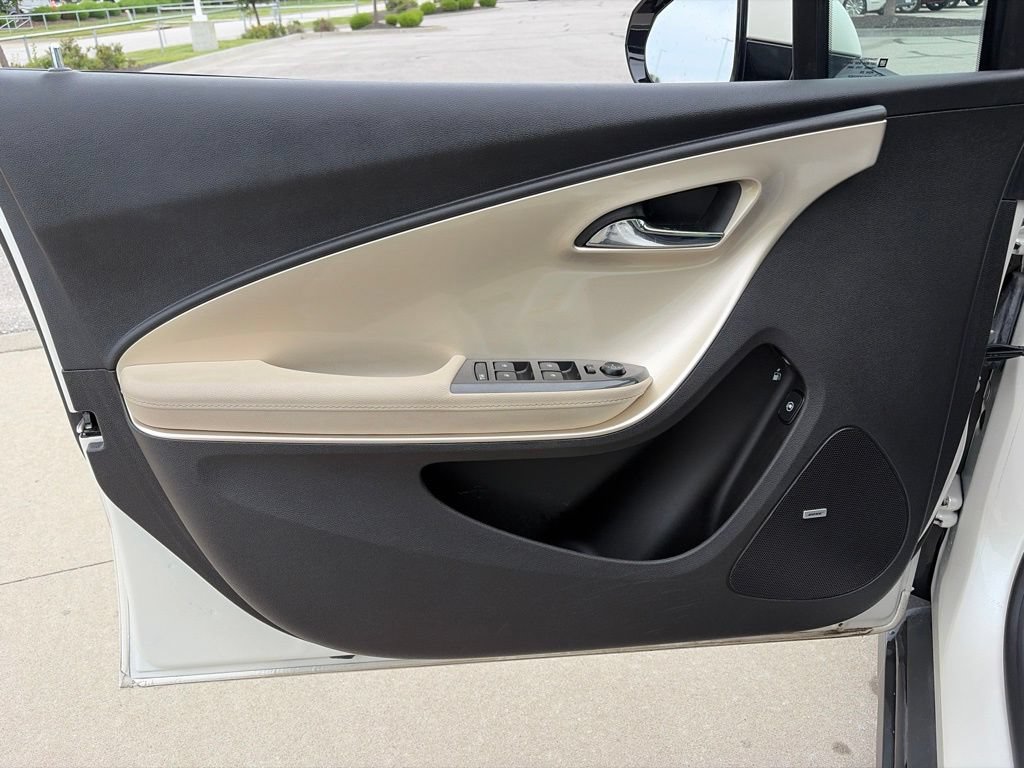 Used 2012 Chevrolet Volt Premium w/ Premium Trim Package FWD image 43