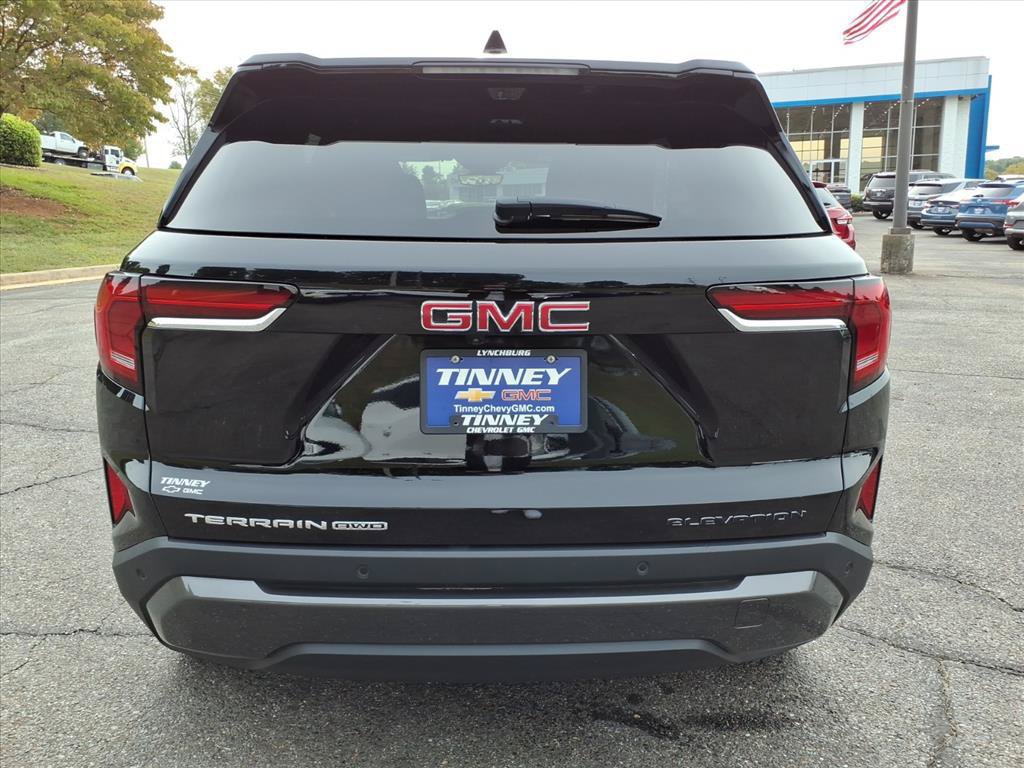 Used 2025 GMC Terrain Elevation w/ Technology Package II AWD/4WD image 4