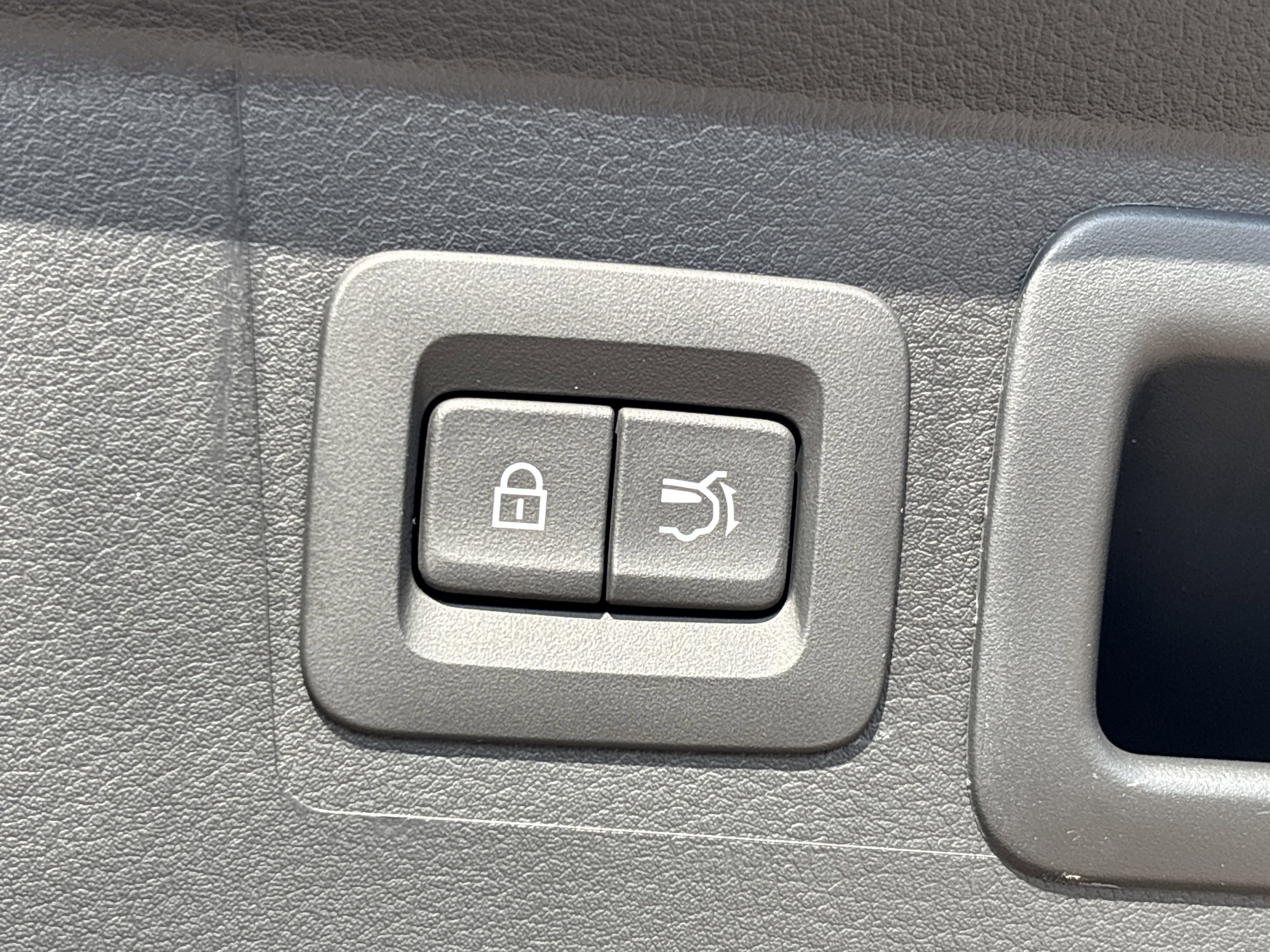 New 2026 MAZDA CX-50 AWD 2.5 S w/ Premium Package image 8