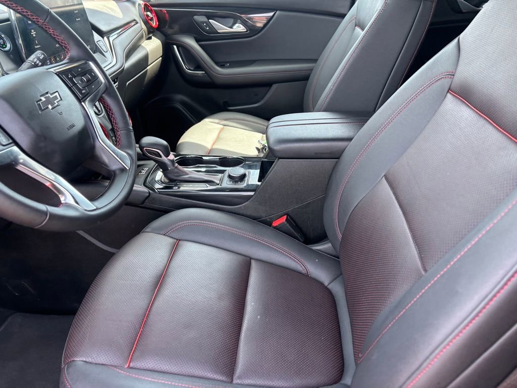 Used 2024 Chevrolet Blazer RS w/ Enhanced Convenience Package image 8