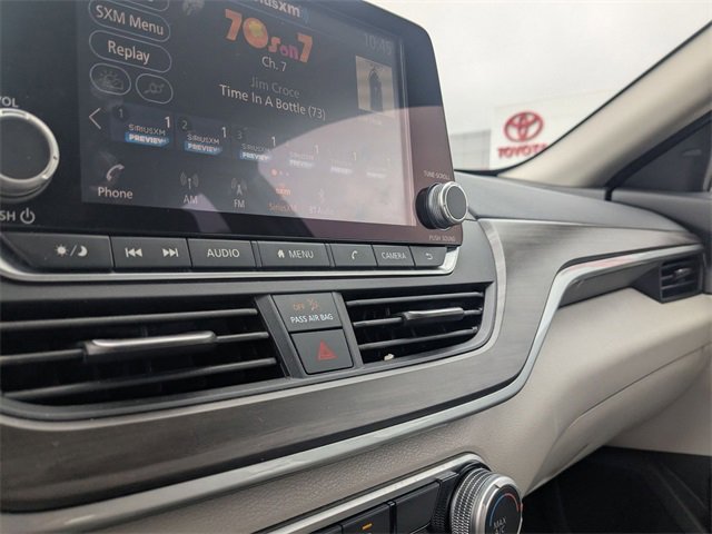 Used 2025 Nissan Altima 2.5 SV image 22