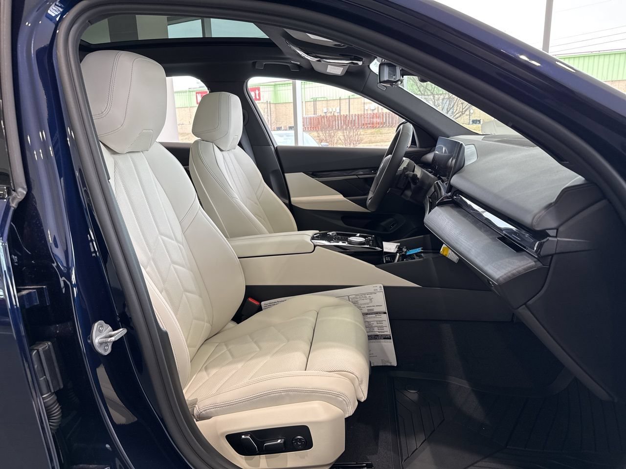 New 2026 BMW 550e xDrive AWD/4WD image 52