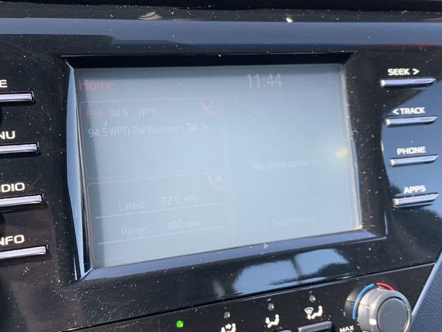 Certified 2018 Toyota Camry LE FWD image 21