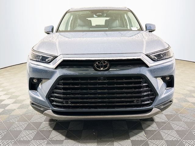 Used 2024 Toyota Grand Highlander Limited image 3