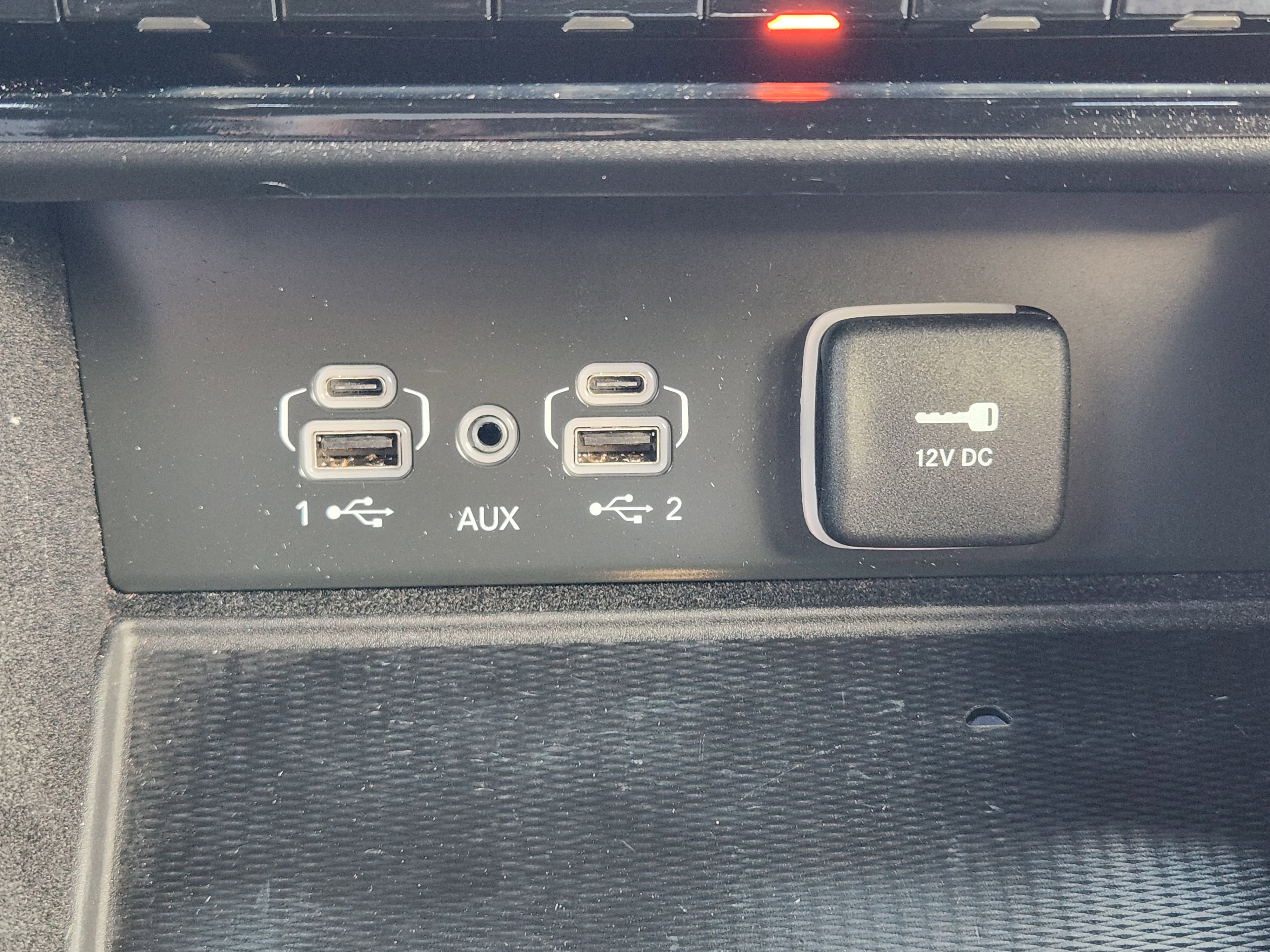 Used 2022 Jeep Grand Cherokee Altitude image 20