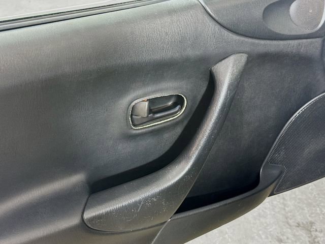 Used 1999 MAZDA MX-5 Miata RWD image 18