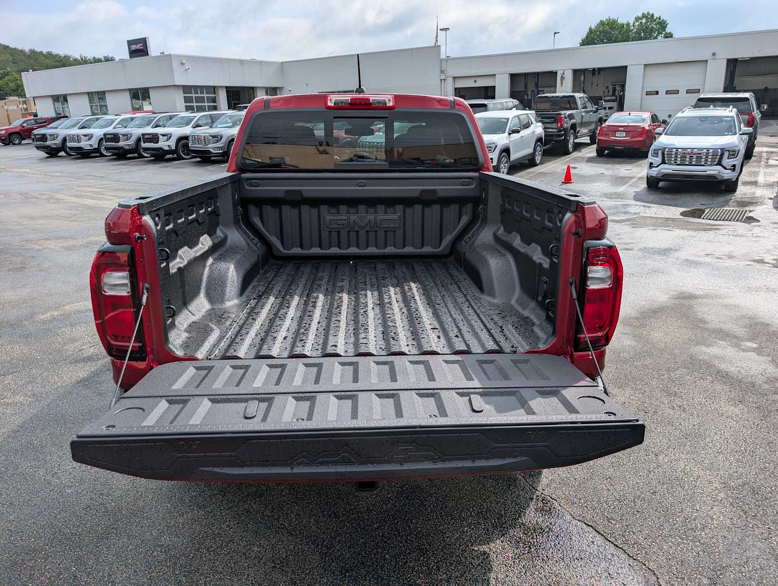 New 2026 GMC Canyon Denali AWD/4WD image 8