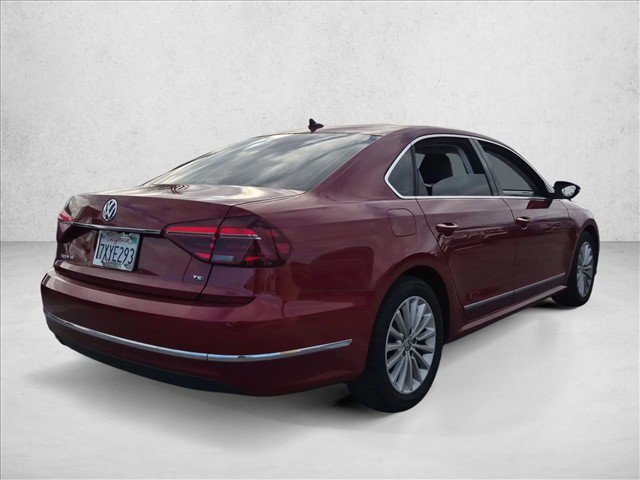 Used 2017 Volkswagen Passat 1.8T SE w/ SE Lighting Package FWD image 5