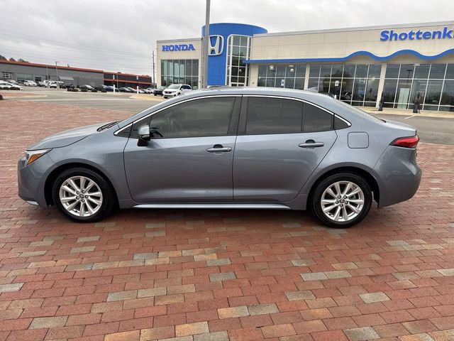 Used 2023 Toyota Corolla XLE image 33