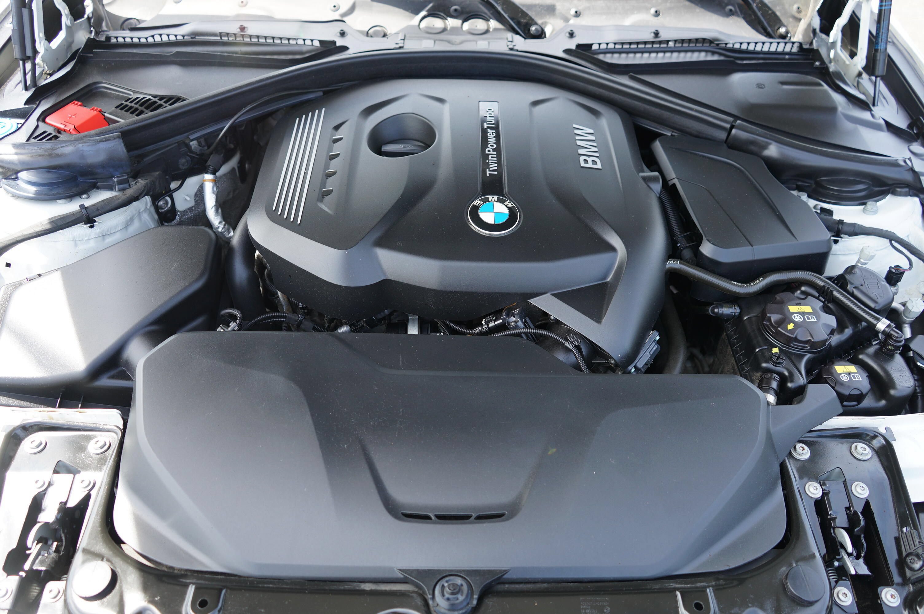 Used 2017 BMW 330i xDrive Wagon AWD/4WD image 11