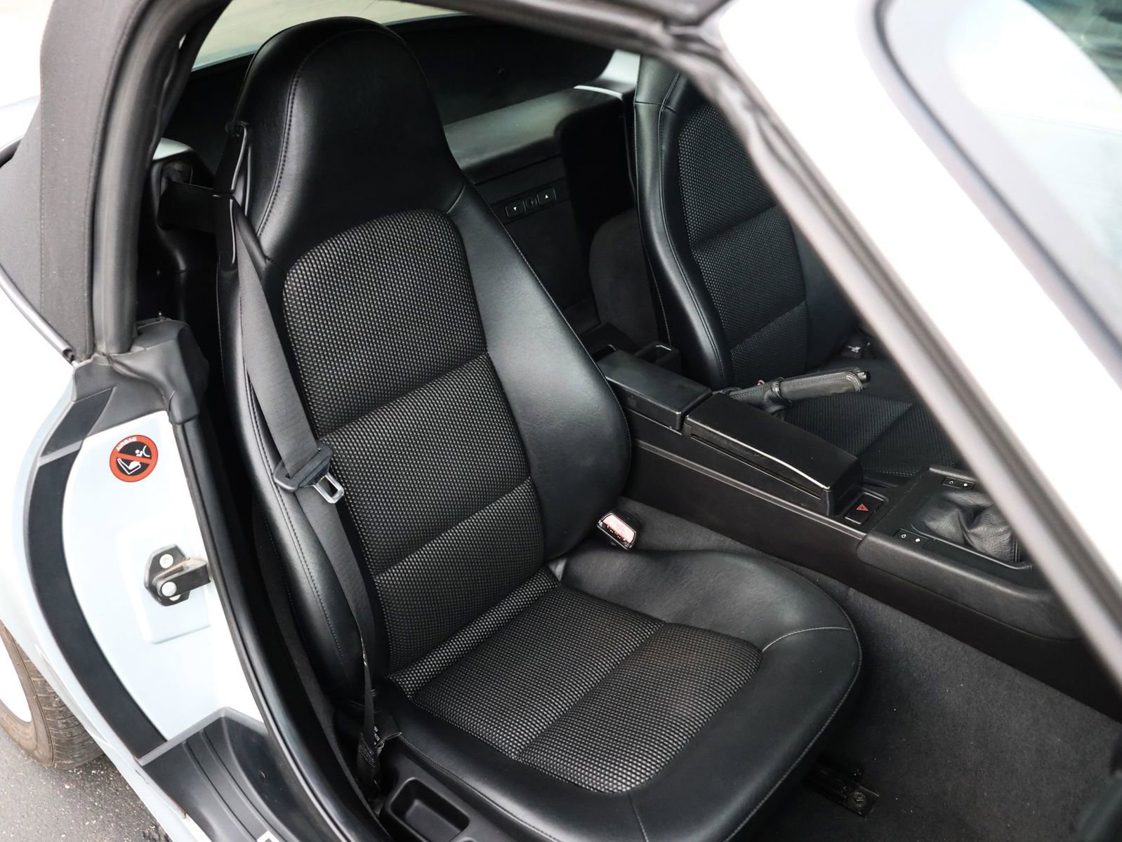 Used 1997 BMW Z3 1.9 image 2