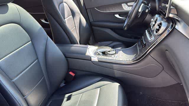 Used 2016 Mercedes-Benz GLC 300 4MATIC image 36