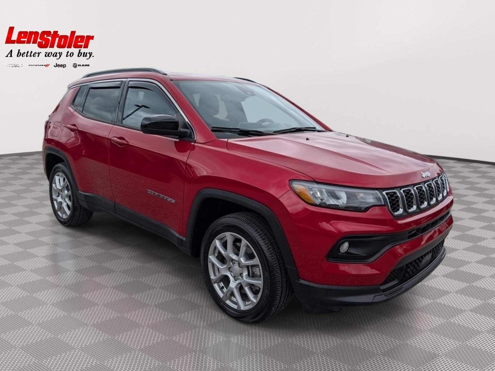 Used 2024 Jeep Compass Latitude w/ Sun and Sound Group AWD/4WD image 7