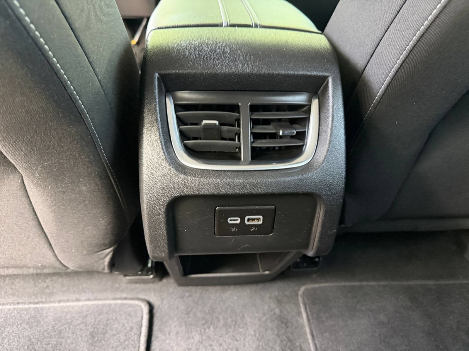 Used 2025 Chevrolet Blazer LT FWD image 22