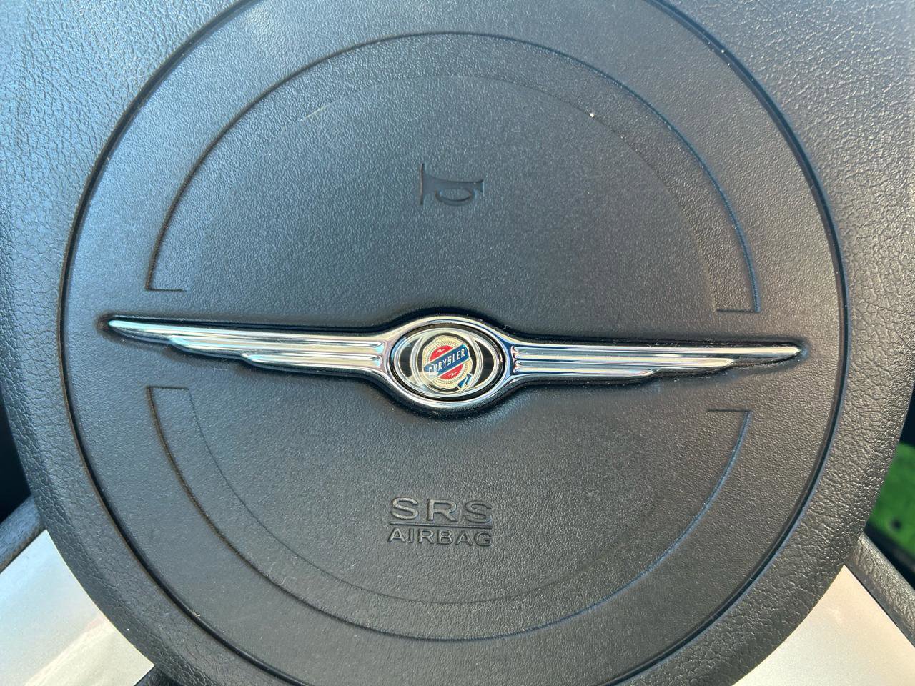 Used 2010 Chrysler 300 Touring RWD image 21