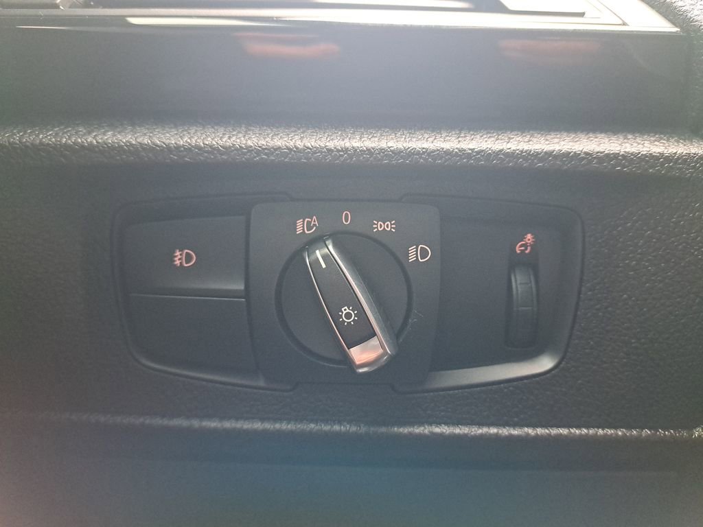 Used 2017 BMW 230i Coupe image 24