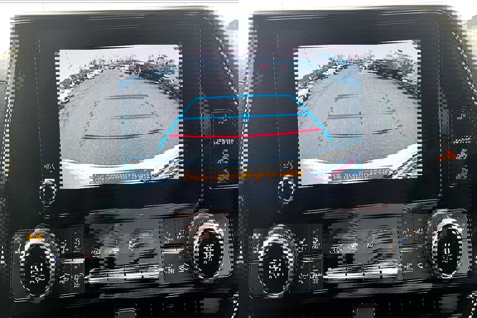 Used 2023 Toyota Highlander XLE image 20