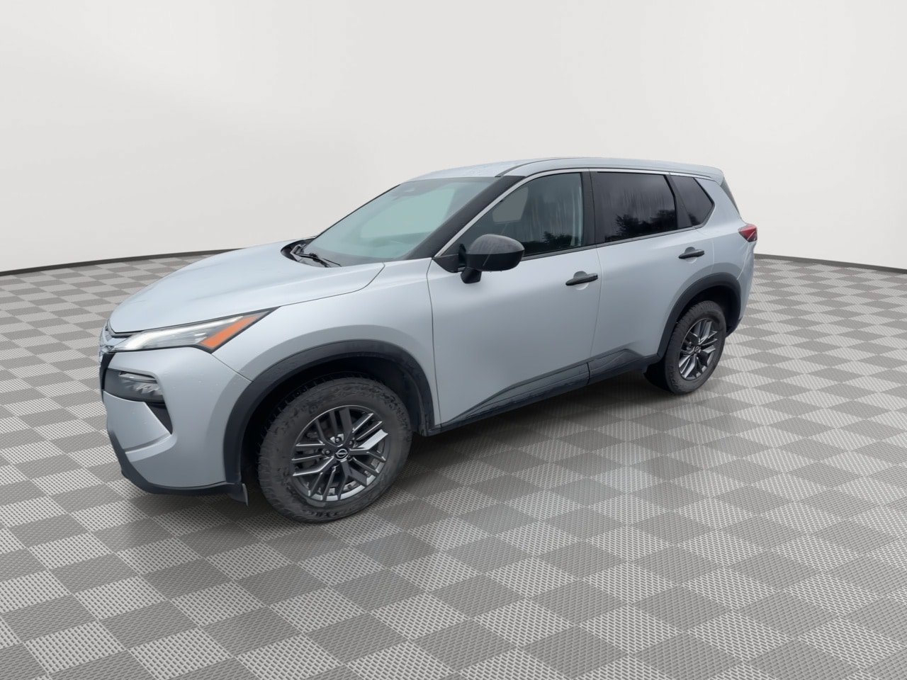 Used 2024 Nissan Rogue S AWD/4WD image 4