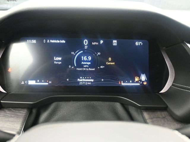 Used 2023 Jeep Grand Cherokee Overland w/ Luxury Tech Group IV AWD/4WD image 11