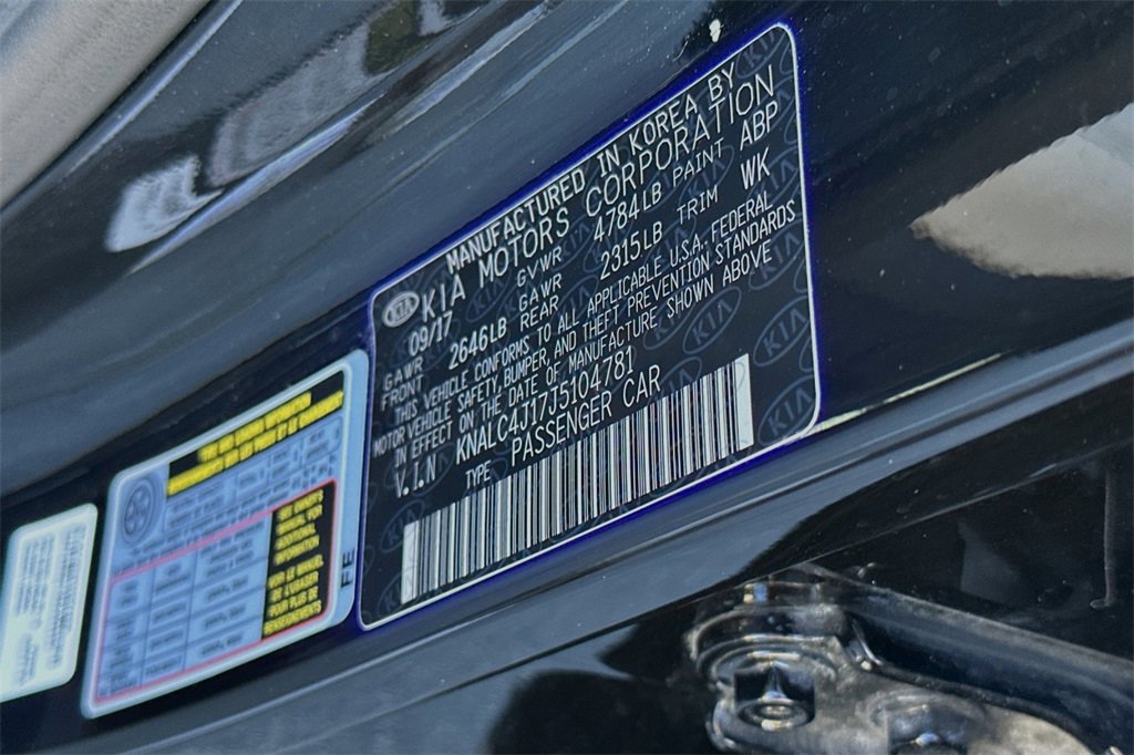 Used 2018 Kia Cadenza Limited w/ Paint Protection Package image 25