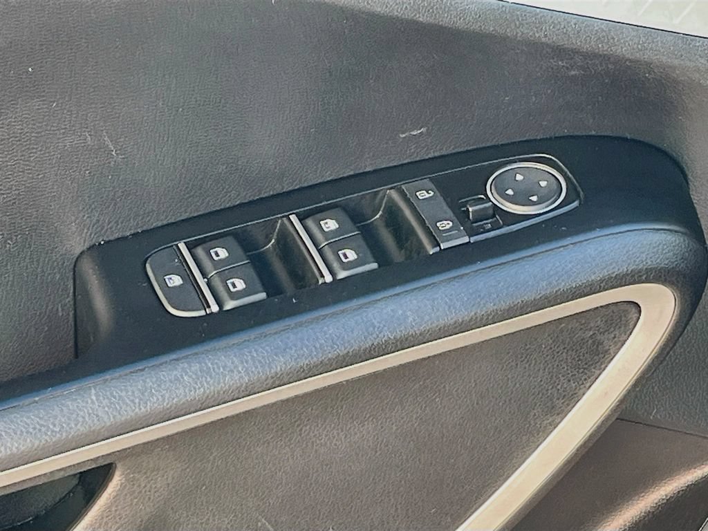 Used 2024 Kia Soul LX w/ Option Group 015 FWD image 17