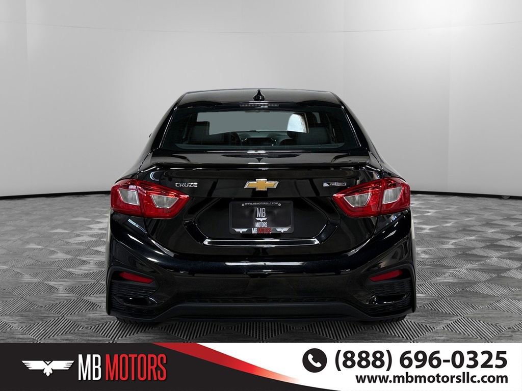 Used 2017 Chevrolet Cruze Premier FWD image 4