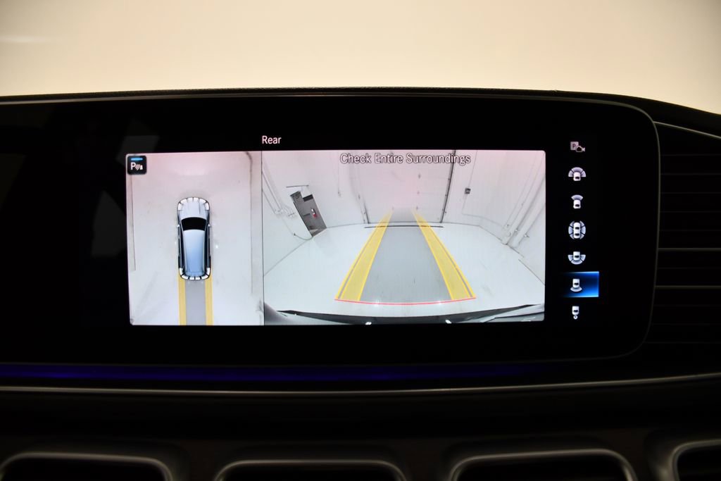 Used 2023 Mercedes-Benz GLS 580 4MATIC image 16