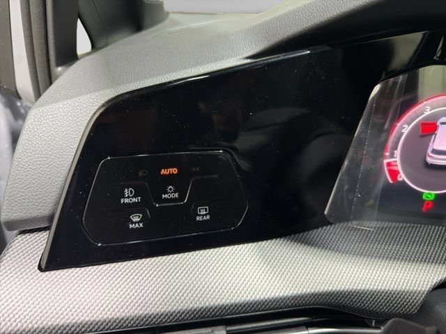 New 2026 Volkswagen GTI SE FWD image 19