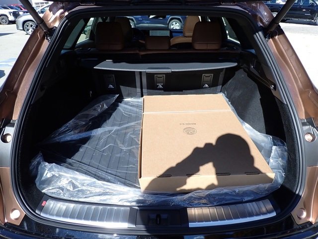 New 2025 Toyota Crown Signia image 5