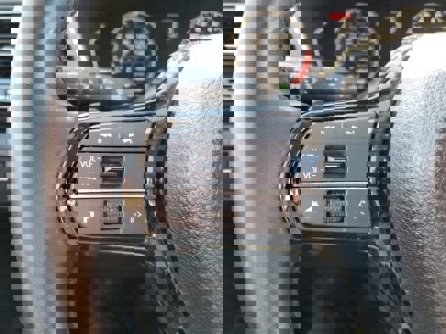 Used 2024 Honda Pilot Touring image 18