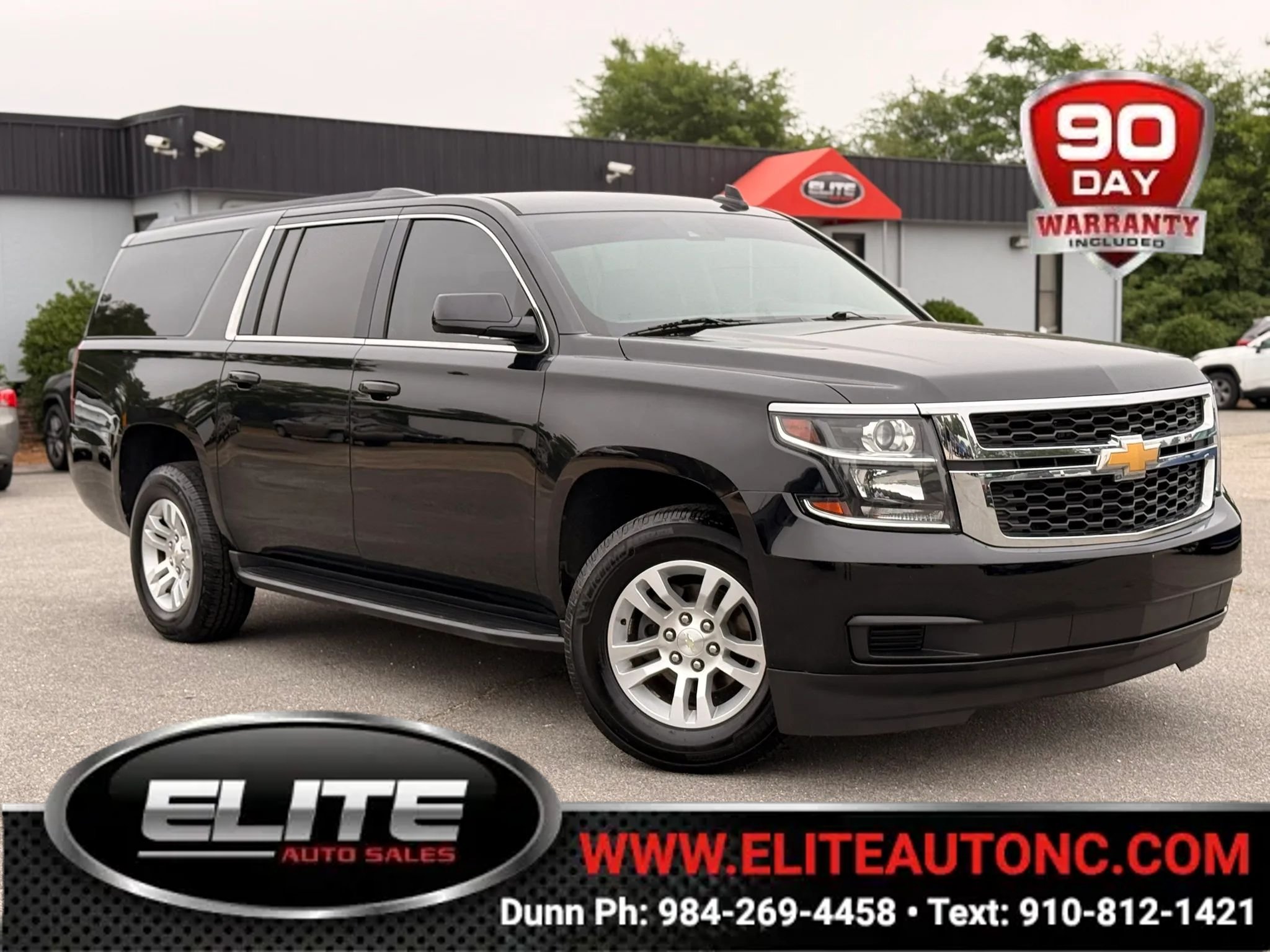 Used 2018 Chevrolet Suburban LT RWD image 1