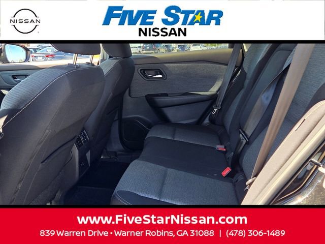 Used 2022 Nissan Rogue SV image 6