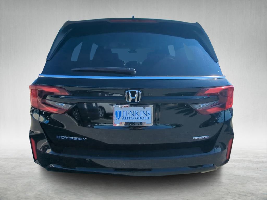 New 2026 Honda Odyssey Touring image 4